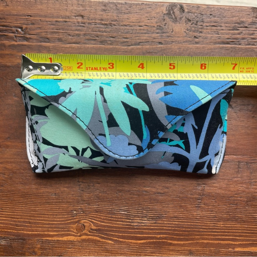 Vera Bradley Sunglass/Glasses Case with Magnet Closure